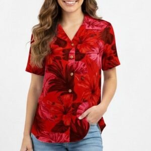 Women’s red floral short-sleeve button-upcHawaii shirt